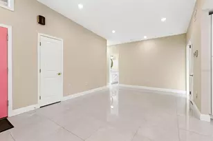2614 W Henry Ave, Tampa, FL 33614 - Photo 17