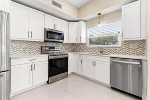 2614 W Henry Ave, Tampa, FL 33614 - Photo 5