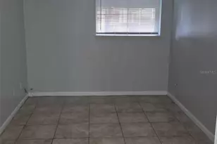 6324 Newtown Cir, Tampa, FL 33615 - Photo 7
