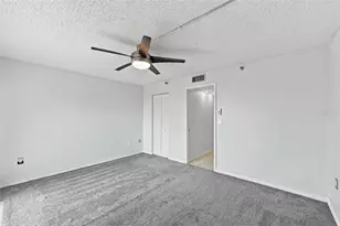 7430 Sunshine Skyway Ln S, Saint Petersburg, FL 33711 - Photo 17