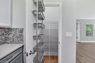 6134 Colmar Pl, Apollo Beach, FL 33572 - Photo 15