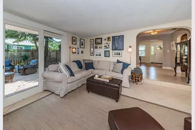 1037 18th Avenue N, Saint Petersburg, FL 33704 - Photo 7