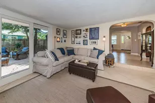 1037 18th Ave N, Saint Petersburg, FL 33704 - Photo 7