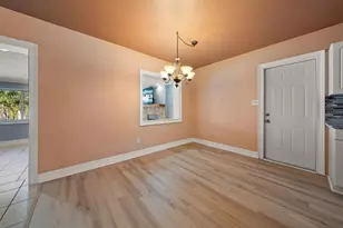 1039 Madison St, Largo, FL 33770 - Photo 7
