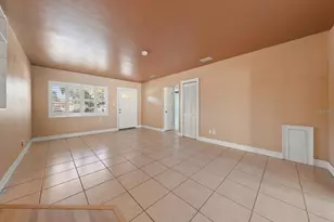 1039 Madison St, Largo, FL 33770 - Photo 5