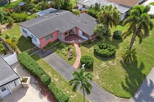 6770 McKinley St, Hollywood, FL 33024 - Photo 3