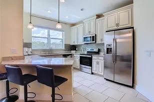 30333 Southwell Ln, Wesley Chapel, FL 33543 - Photo 15