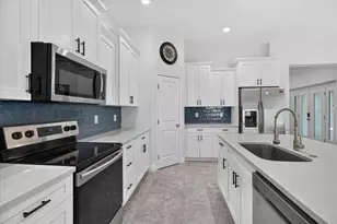 5114 Chilkoot St, Tampa, FL 33617 - Photo 21