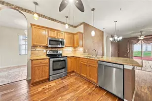 4421 Tarkington Dr, Land O Lakes, FL 34639 - Photo 13