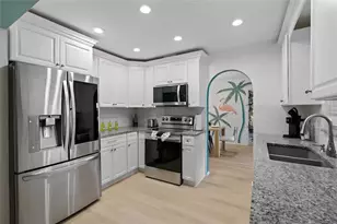 9220 132nd St, Seminole, FL 33776 - Photo 15
