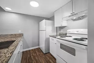 5902 E 122nd Ave, Tampa, FL 33617 - Photo 11