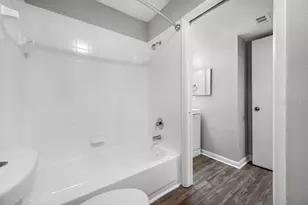 5902 E 122nd Ave, Tampa, FL 33617 - Photo 19