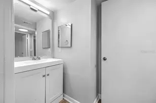 5902 E 122nd Ave, Tampa, FL 33617 - Photo 17