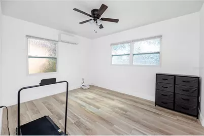 5735 Burlington Avenue N, Saint Petersburg, FL 33710 - Photo 21