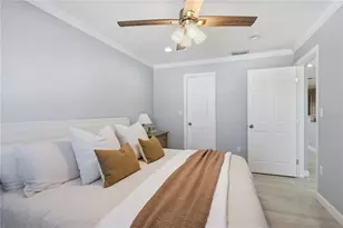 8911 Blind Pass Rd, Saint Pete Beach, FL 33706 - Photo 23