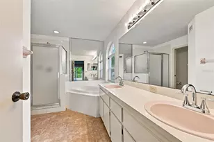 11109 Clayridge Dr, Tampa, FL 33635 - Photo 13