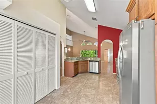 11109 Clayridge Dr, Tampa, FL 33635 - Photo 9