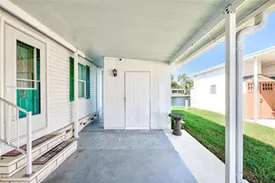 980 7th St NW, Largo, FL 33770 - Photo 29