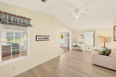 980 7th Street NW #43, Largo, FL 33770 - Photo 13