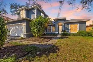 605 Cypress Park Ave, Tarpon Springs, FL 34689 - Photo 1