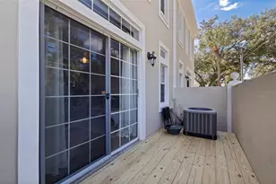 2802 W Cleveland St, Tampa, FL 33609 - Photo 13