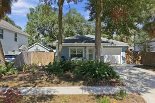 1023 19th Ave N, Saint Petersburg, FL 33704 - Photo 3