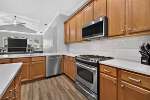 15714 Ibisridge Dr, Lithia, FL 33547 - Photo 11