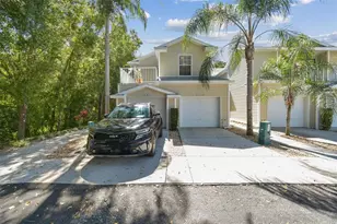 1627 Hammocks Ave, Lutz, FL 33549 - Photo 3