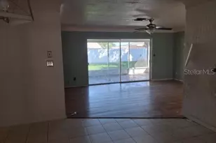 8825 113th St, Seminole, FL 33772 - Photo 5