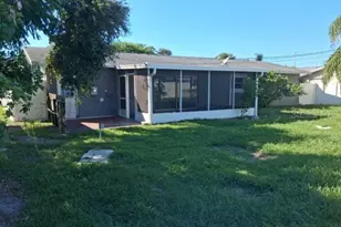 8825 113th St, Seminole, FL 33772 - Photo 3