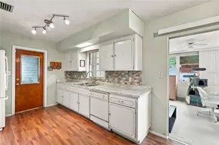10724 Premier Ave, Port Richey, FL 34668 - Photo 9