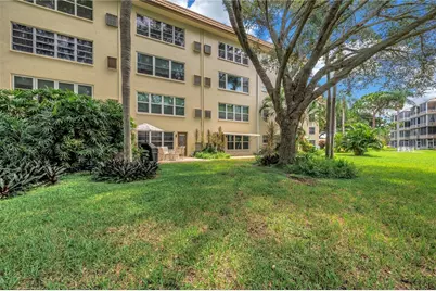 5725 80th St N #106, Saint Petersburg, FL 33709 - Photo 17