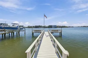 285 107th Ave, Treasure Island, FL 33706 - Photo 29