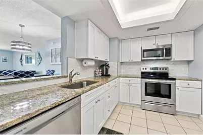 285 107th Avenue #407, Treasure Island, FL 33706 - Photo 11