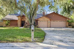 1005 Hollyberry Ct, Brandon, FL 33511 - Photo 1