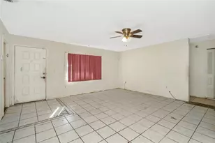 1002 Pine Ridge Cir, Brandon, FL 33511 - Photo 31