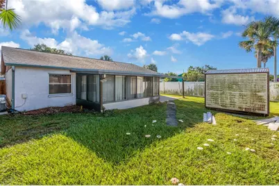 1002 Pine Ridge Circle, Brandon, FL 33511 - Photo 23