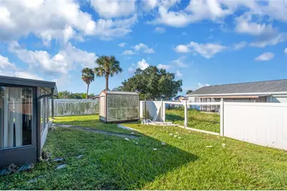 1002 Pine Ridge Circle, Brandon, FL 33511 - Photo 25