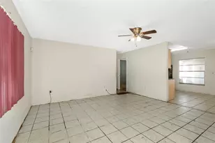 1002 Pine Ridge Cir, Brandon, FL 33511 - Photo 29