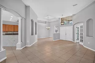 12263 Creek Edge Dr, Riverview, FL 33579 - Photo 5