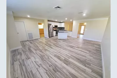 2661 Columbus Way S, Saint Petersburg, FL 33712 - Photo 3