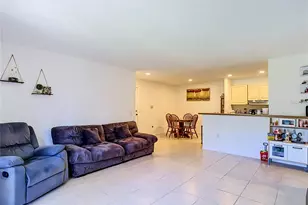 9481 Highland Oak Dr, Tampa, FL 33647 - Photo 19