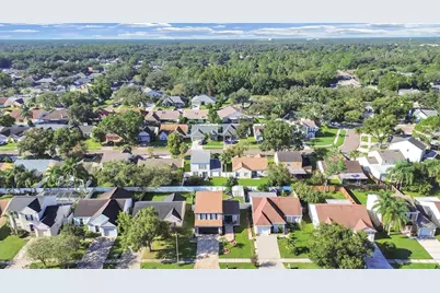 9713 Little Pond Way, Tampa, FL 33647 - Photo 5