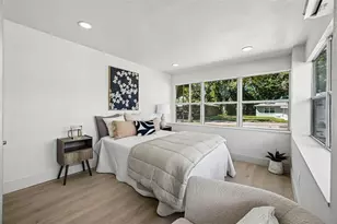 2112 25th St S, Saint Petersburg, FL 33712 - Photo 27