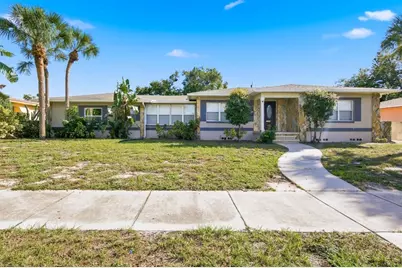4520 1st Avenue S, Saint Petersburg, FL 33711 - Photo 1
