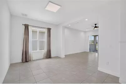 31142 Lindentree Drive, Wesley Chapel, FL 33543 - Photo 7