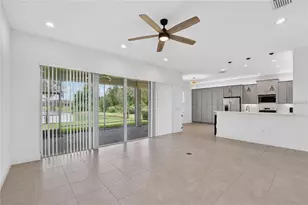 31142 Lindentree Dr, Wesley Chapel, FL 33543 - Photo 9