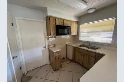 8347 Angela Court, Zephyrhills, FL 33541 - Photo 3