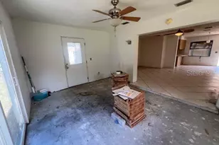 8347 Angela Ct, Zephyrhills, FL 33541 - Photo 19