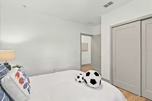2230 Kingston St S, Saint Petersburg, FL 33711 - Photo 29